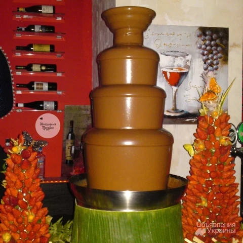 Фото Шоколадный фонтан на свадьбу