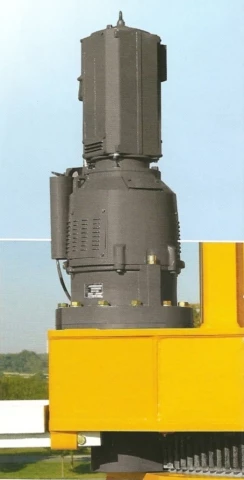 Фото Поворотный редуктор для башенного крана LIEBHERR 154 EC-H6