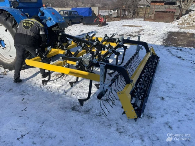 Фото Культиватор суцільний навісний 3х рядний