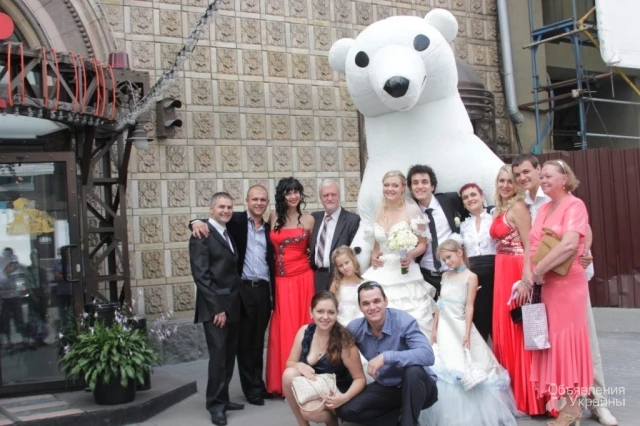 Фото Надувной Белый Медведь на свадьбу