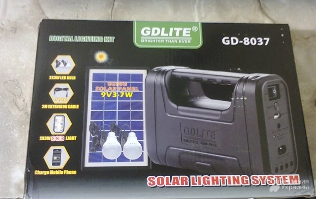 Фото Портативный аккумулятор на солнечной панели GDLite GD-8037