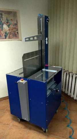 Фото Продаємо недорого напівавтоматичі блоковставні машини