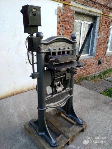 Фото Продаємо недорого палітурний позолотний прес Krause.