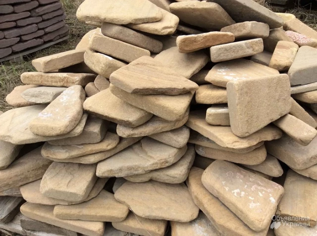 Фото окатанный камень песчаник природный