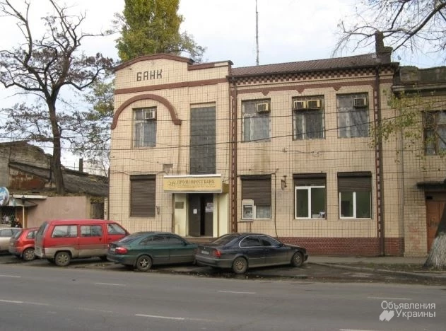 Фото двухэтажное здание Ат.Головатого/Плыгуна.