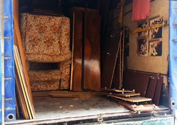 Фото Услуга по вывозу старой мебели в Харькове