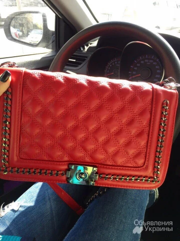 Фото Красная сумка Сумка-клатч Chanel Boy есть опт