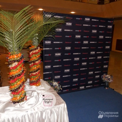 Фото Фруктовая пальма — великолепная идея для подачи фруктов