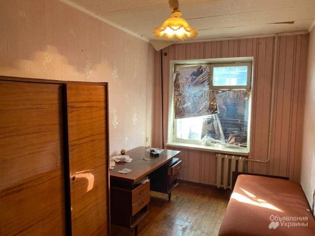 Фото Продaм 3-х комнатную к-ру в районе Титова, Б. Хмельницкого, 38